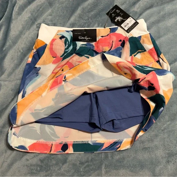Walter Hagen Core Skirt with Built in Shorts, Size S - Picture 3 of 4